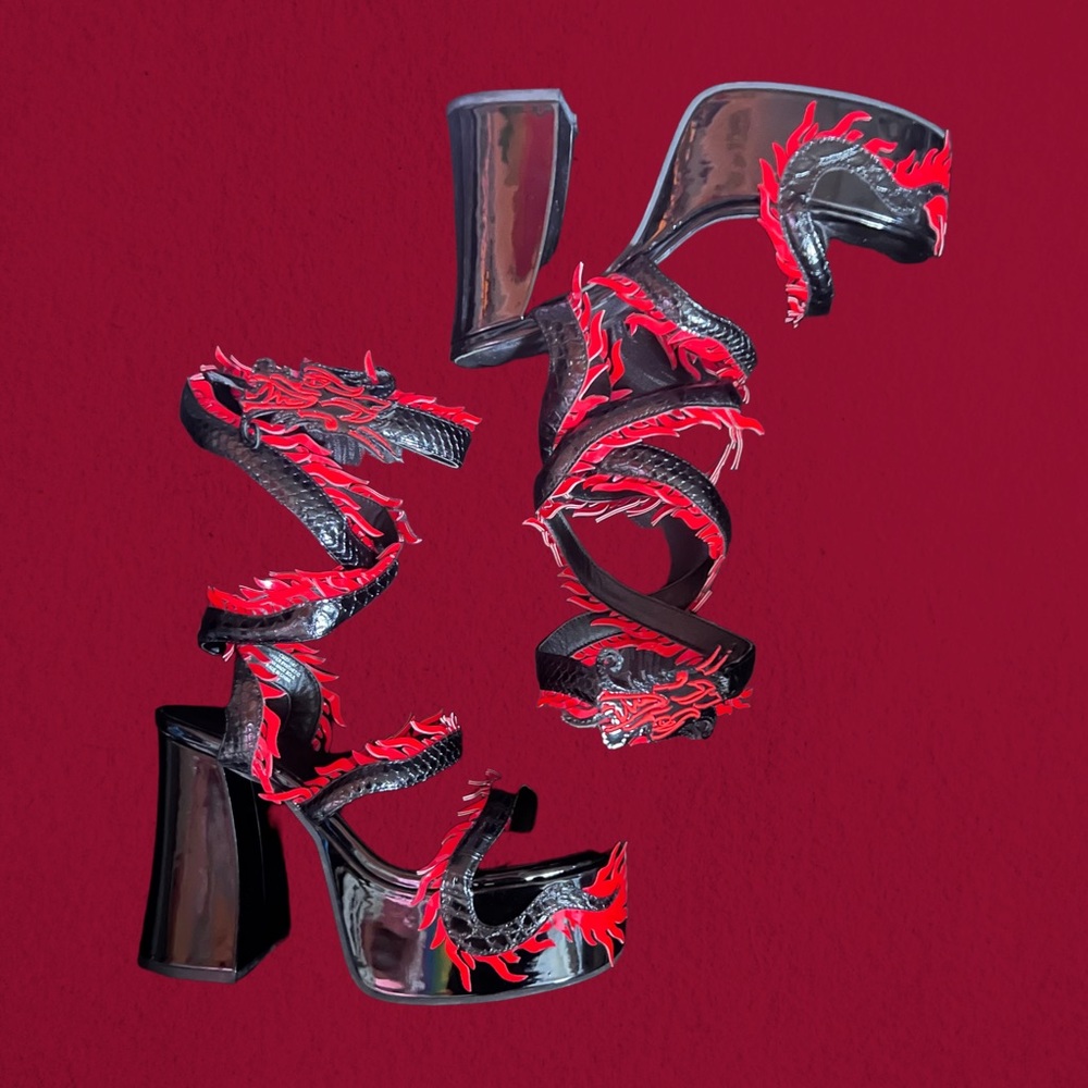 Current Mood Platform Dragon Heels Size:10